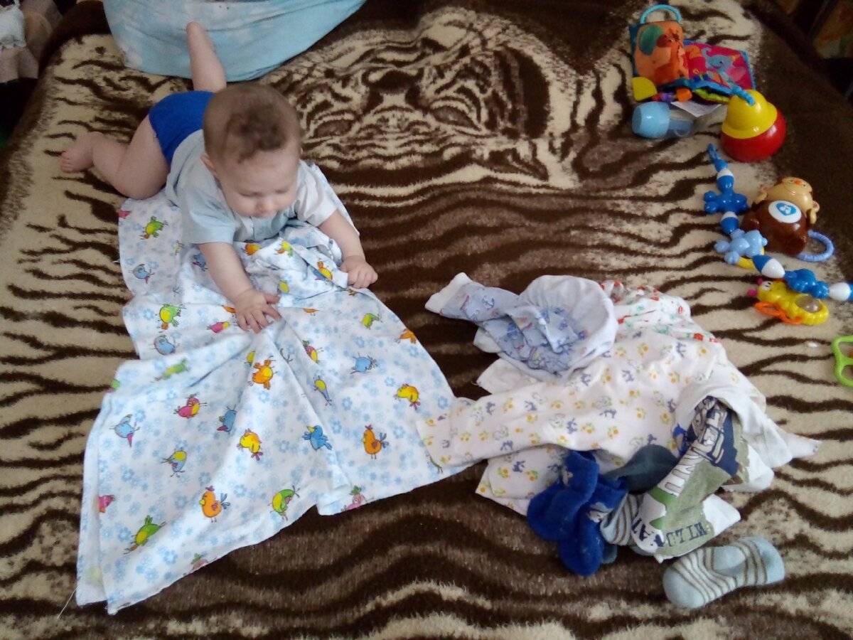 (фото сделано в 12:00)