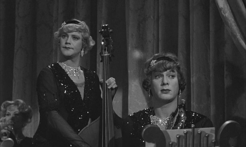 в джазе только девушки фильм 1959. дафна в джазе только девушки. джек леммон дафна. в джазе только девушки дафна и жозефина. дафна в джазе только девушки.