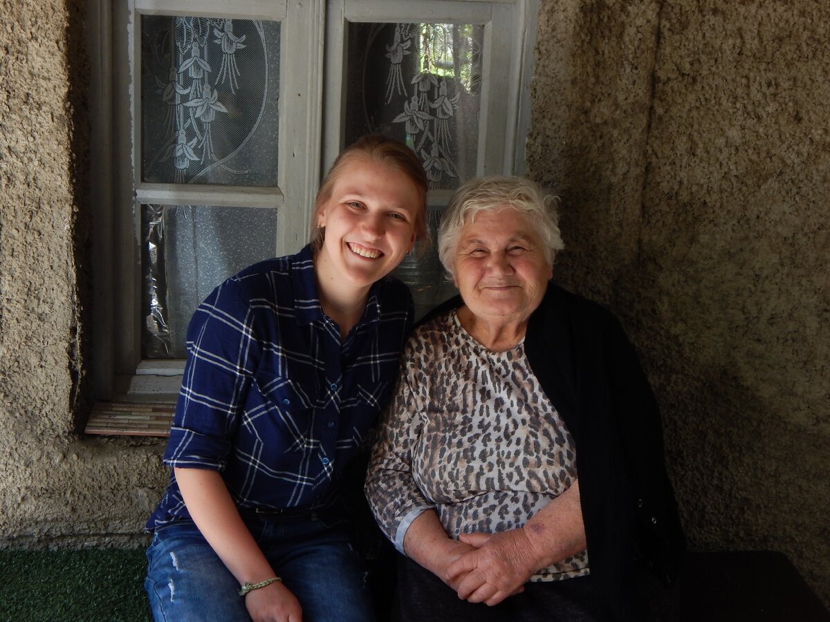 С милой Джули, тёщей Тимура