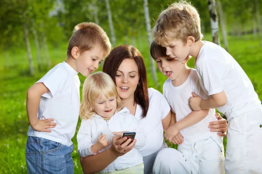 Я счастлива с моими детьми!