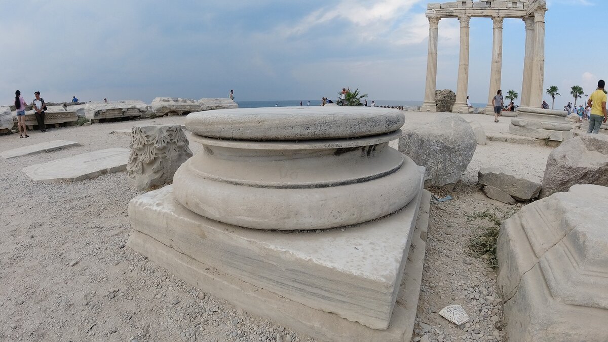 Храм Аполлона в Сиде