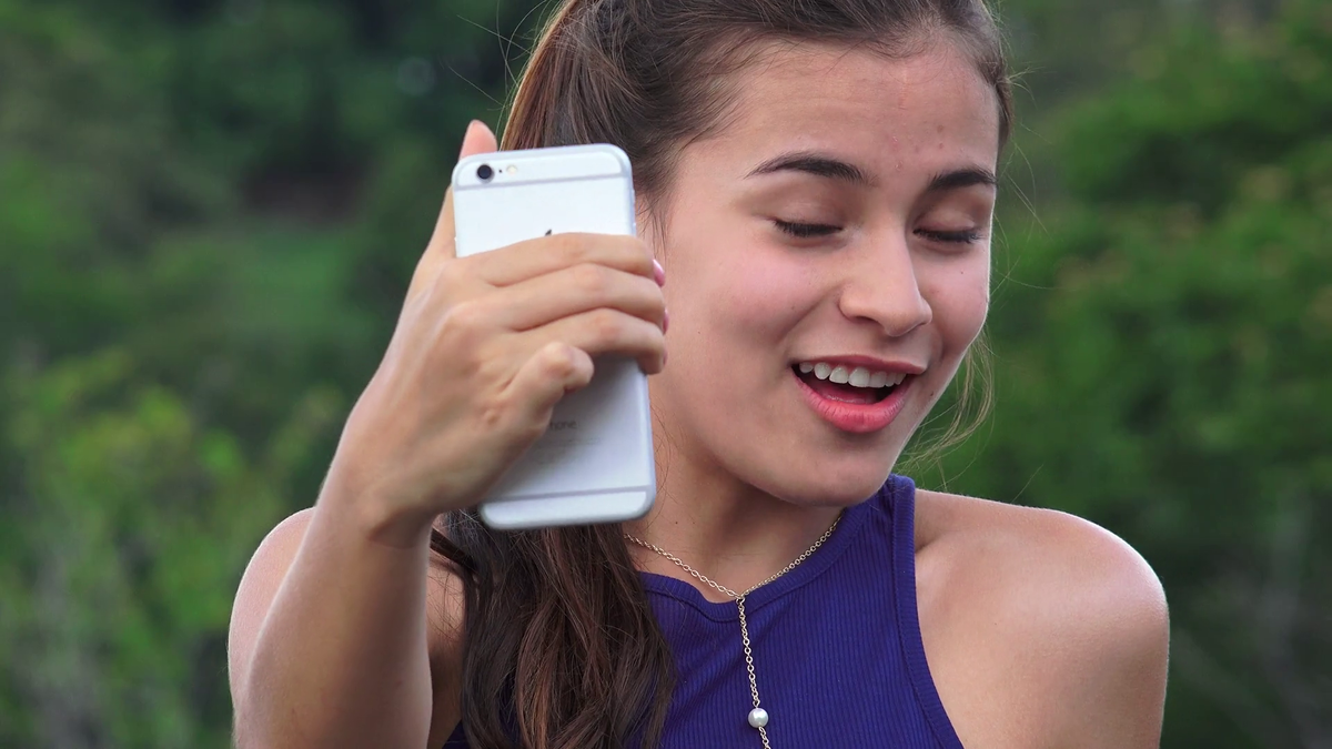 с телефоном