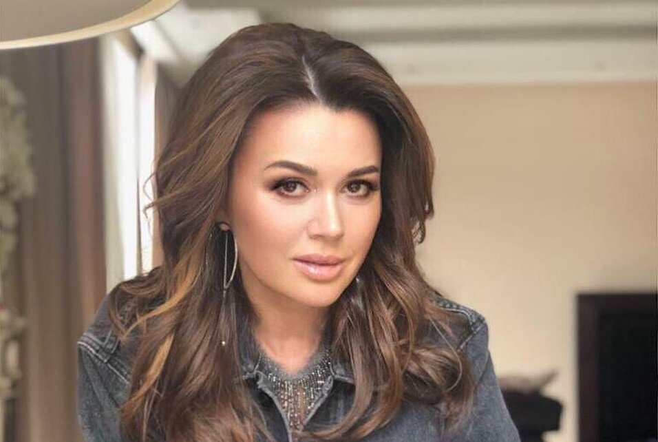 Настя Заворотнюк