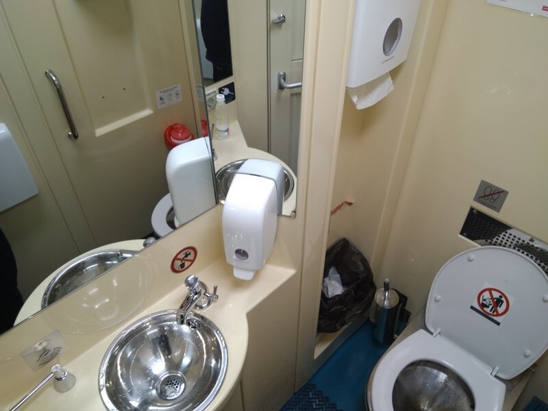 Как в РЖД «заставили» пассажиров полюбить места у туалета. Любопытная история про маркетинг