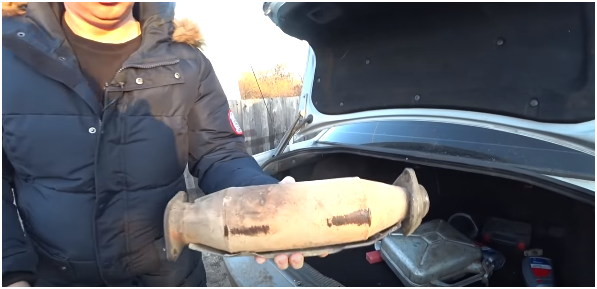 Рис. 2 - Катализатор в железном корпусе