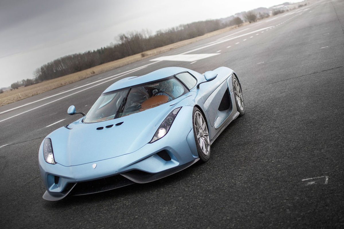 Koenigsegg Regera 1500 л с гибрид