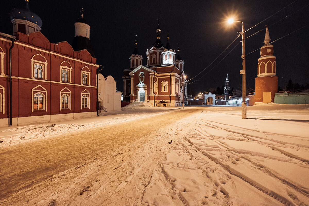 Кремль...