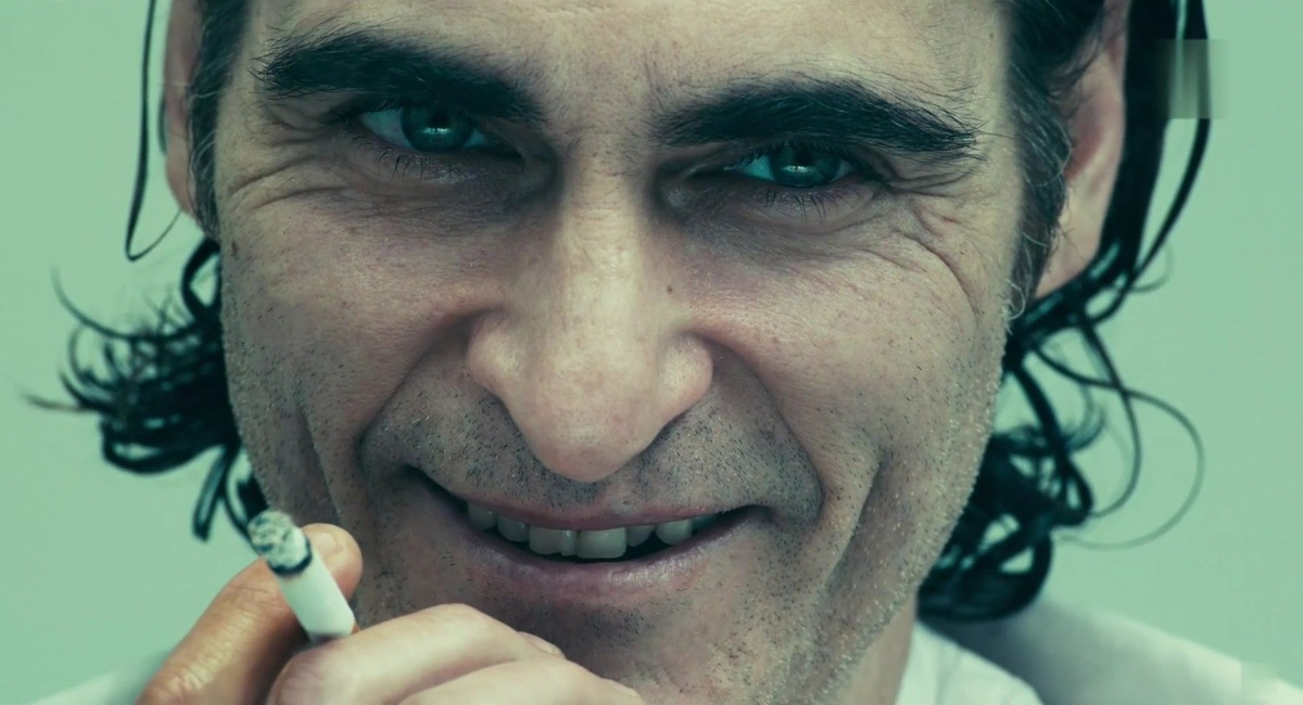 Кадр из фильма "Джокер"