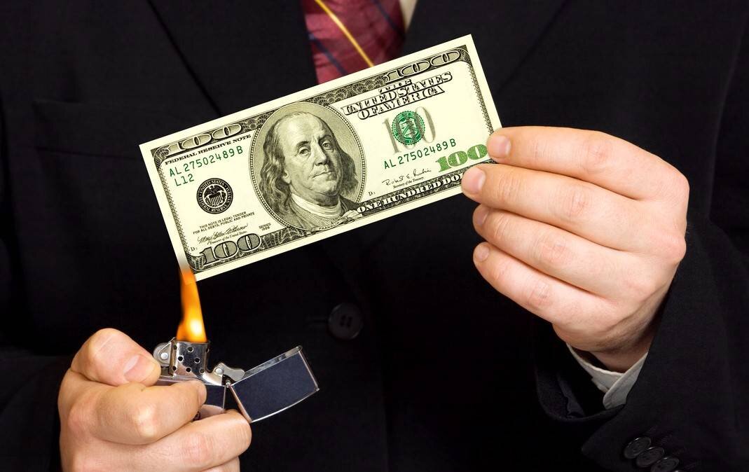 Курение очень дорогое удовольствие.