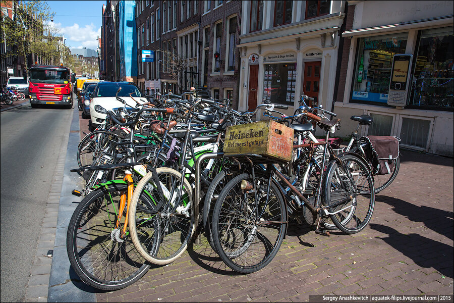 Выяснил, почему в Европе так много велосипедов-брошенок на велопарковках
