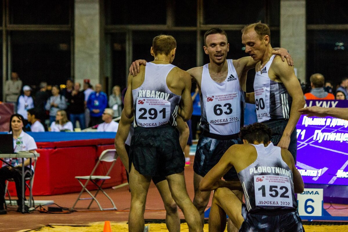 Никитин и все-все-все / Фото: телеграм-канал @runningclub
