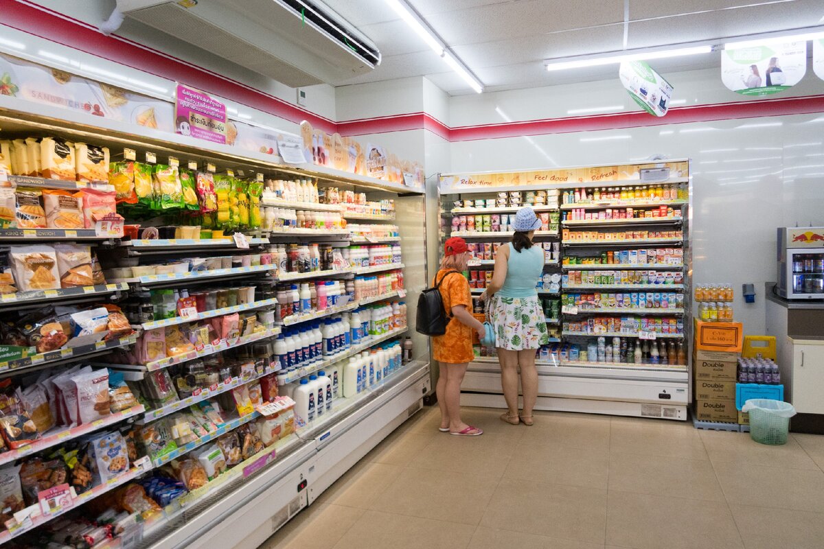 Какие продукты вы не увидите в продаже в 7-eleven и Family mart в Паттайе? Нет привычной охлажденки, заморозки, фруктов…