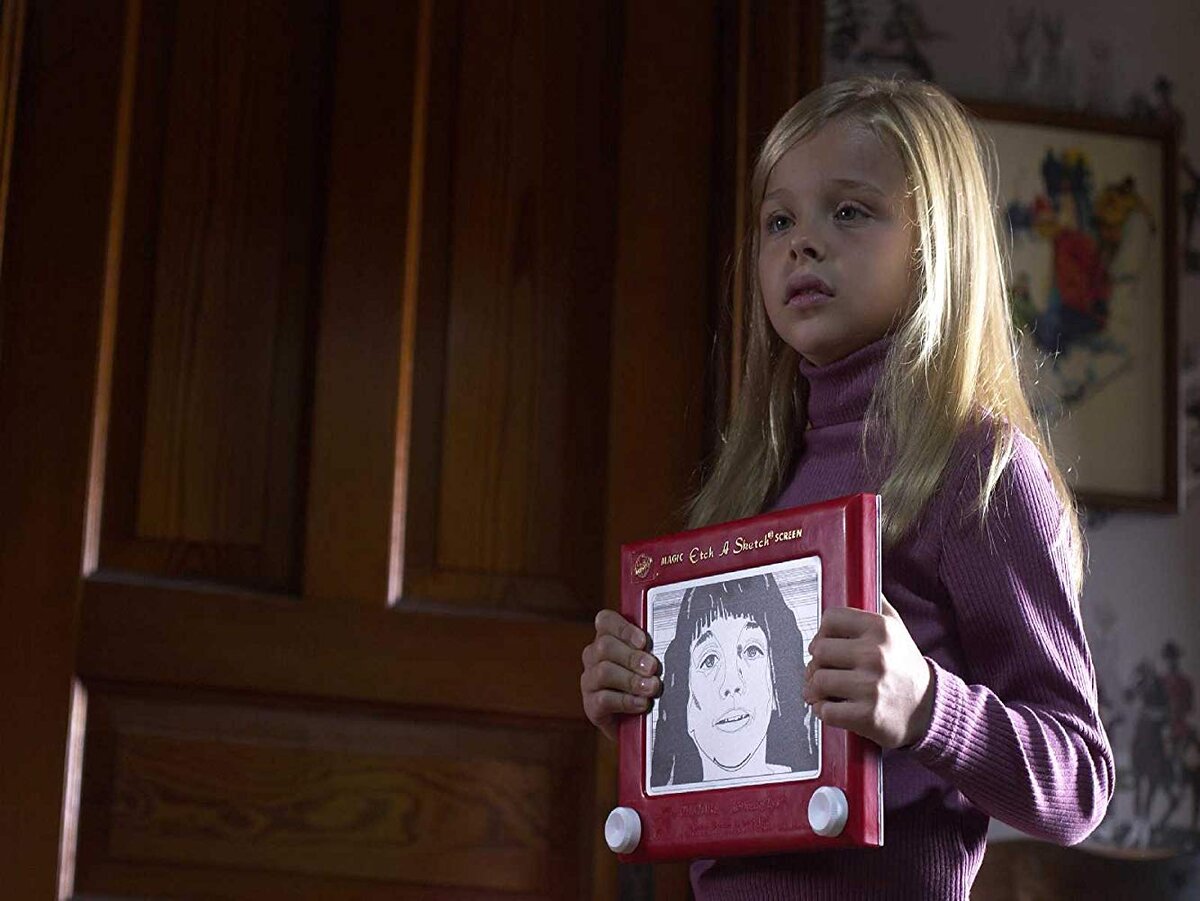 Хлоя Грейс Мориц в фильме "Ужас Амитивилля" 2005