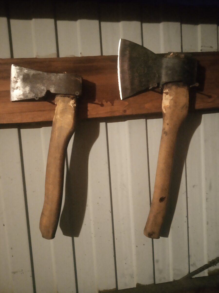 Русские рабочие топоры. 