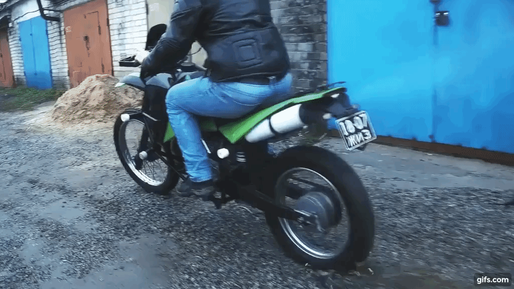 Красивый тюнинг советского мотоцикла ИЖ-Планета