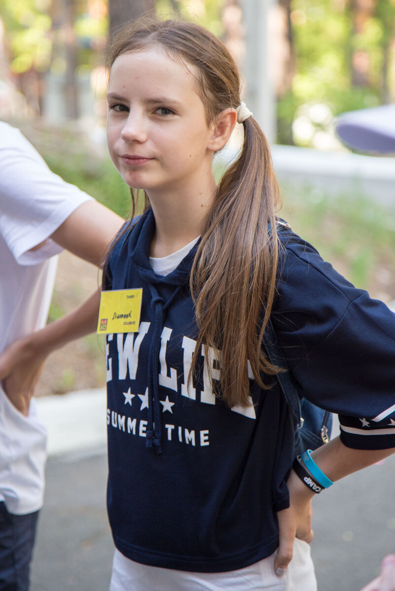 Старшая дочка в лагере английского языка "Хилтон"