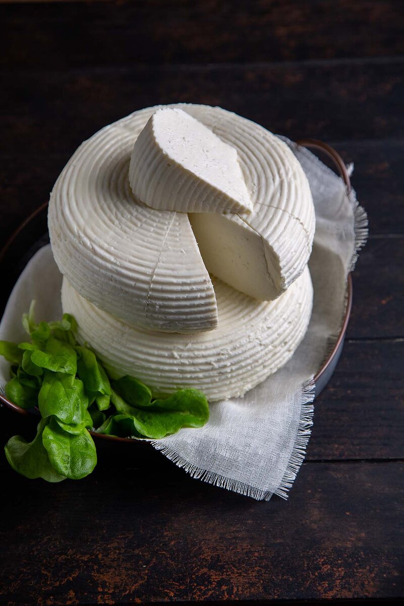 Источник: The DairyNews по материалам компаний-производителей адыгейского сыра.