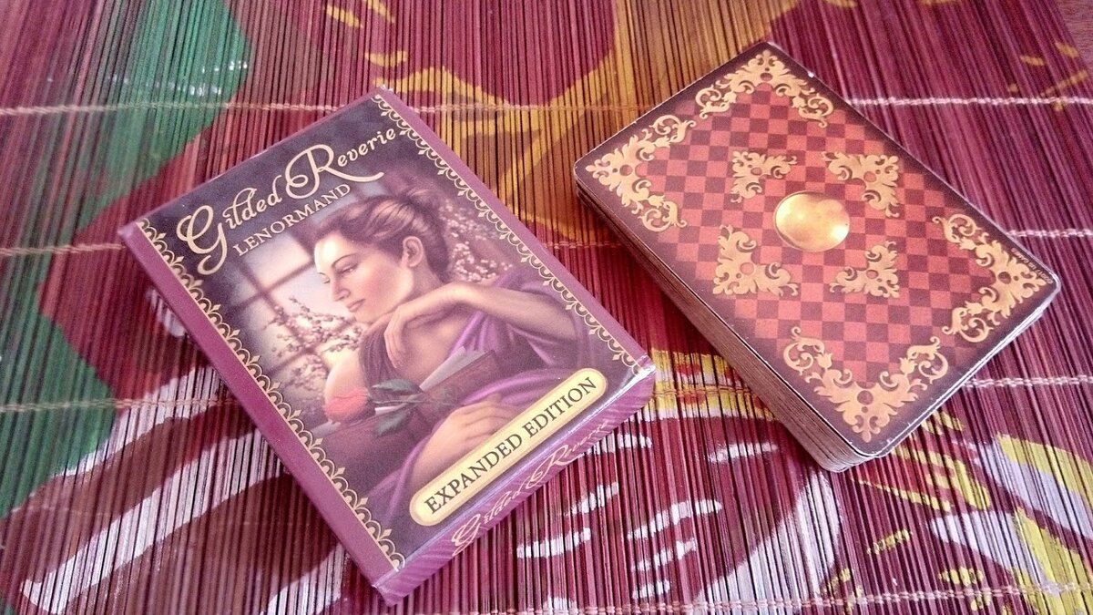 Красивейшая колода Чиро Марчетти «Золотые мечты» поведает нам о тайнах человеческой души