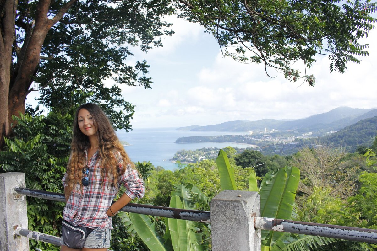 В Таиланд я полетела в одиночку и путешествовала по стране три месяца. На фото Пхукет