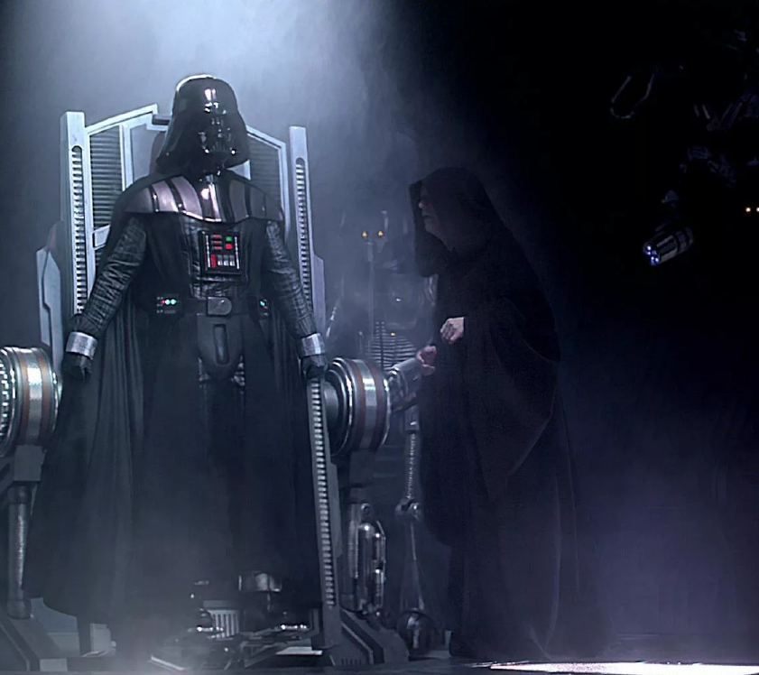 Дарт Вейдер только что после операции 