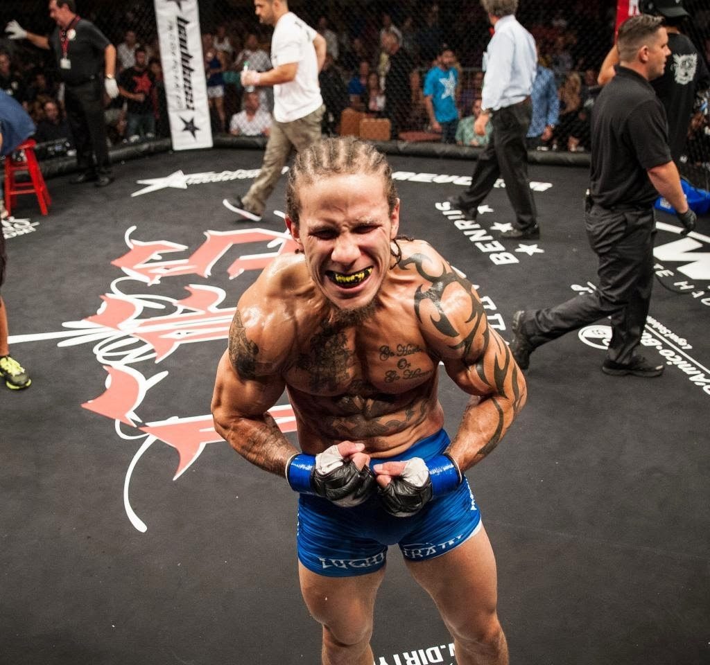 Воплощение планов Джулиана Лейна в жизни – три поражения подряд