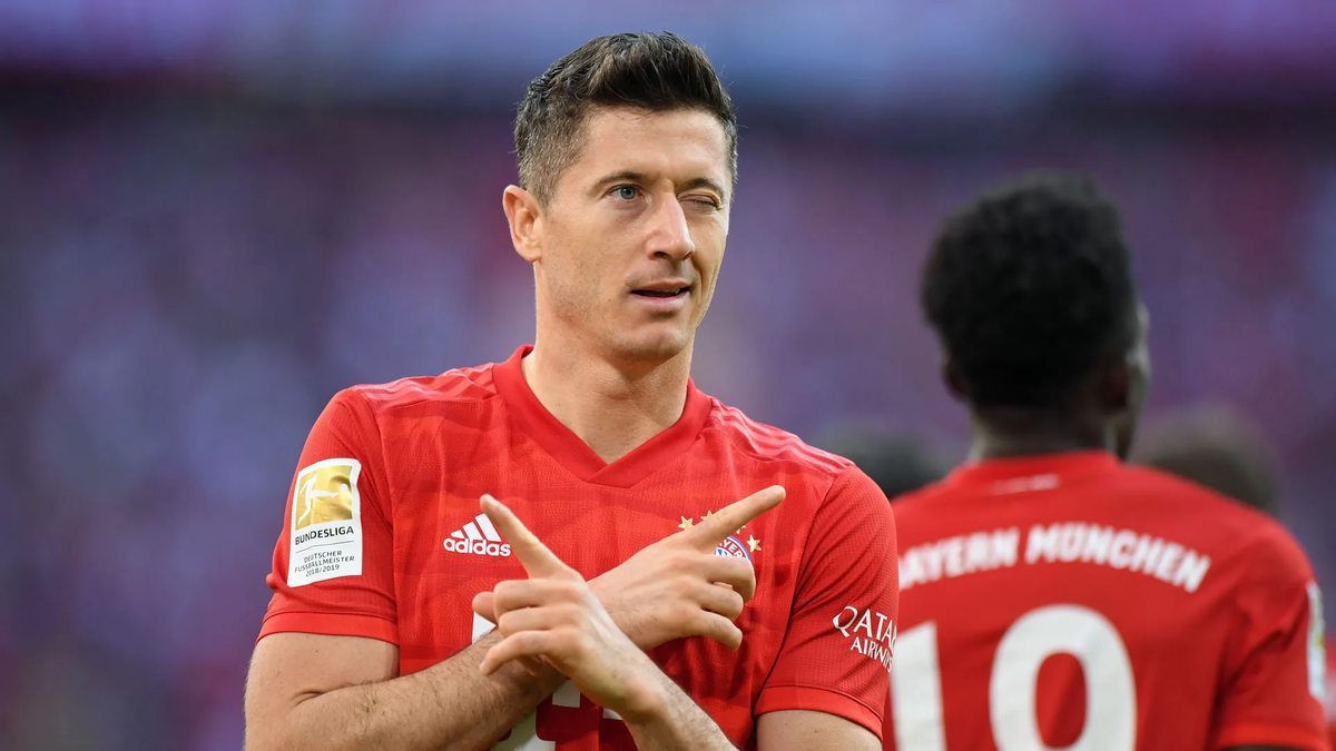 Роберт Левандовски, фото bundesliga.com