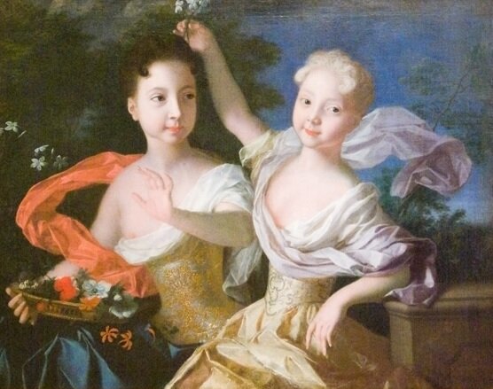 Картина 1717 года, где Анна нарисована со своей сестрой Елизаветой. Анна брюнетка, Елизавета блондинка.