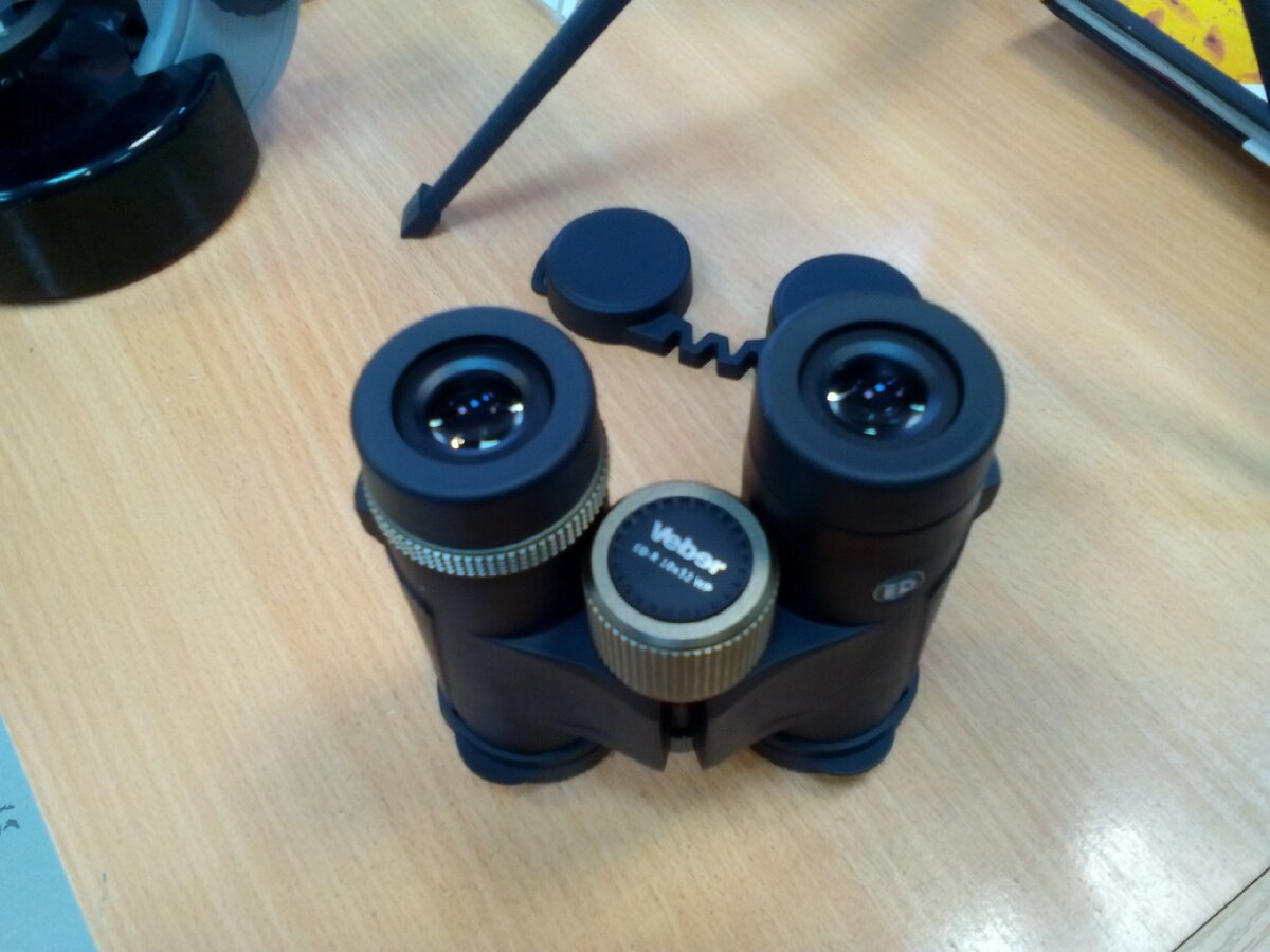 Бинокль Veber ED-R 10x32 WP 