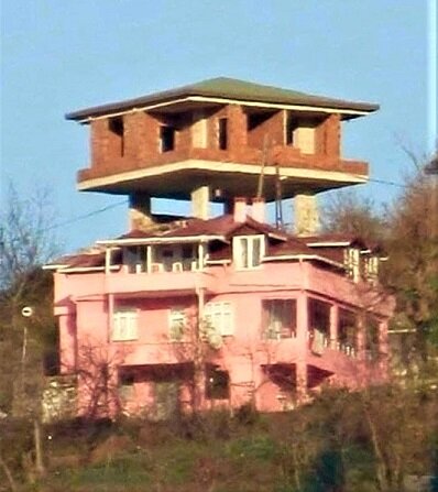 Что это, по-вашему? Пишите версии в комментариях! 