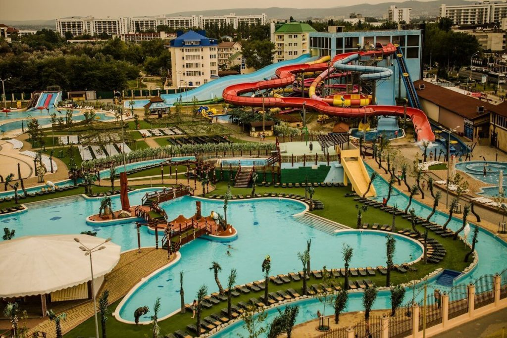 Краткое описание
Анапа — это небольшой, но очень известный город на юго-западном берегу Краснодарского края. Его население составляет примерно 95 тыс.-18