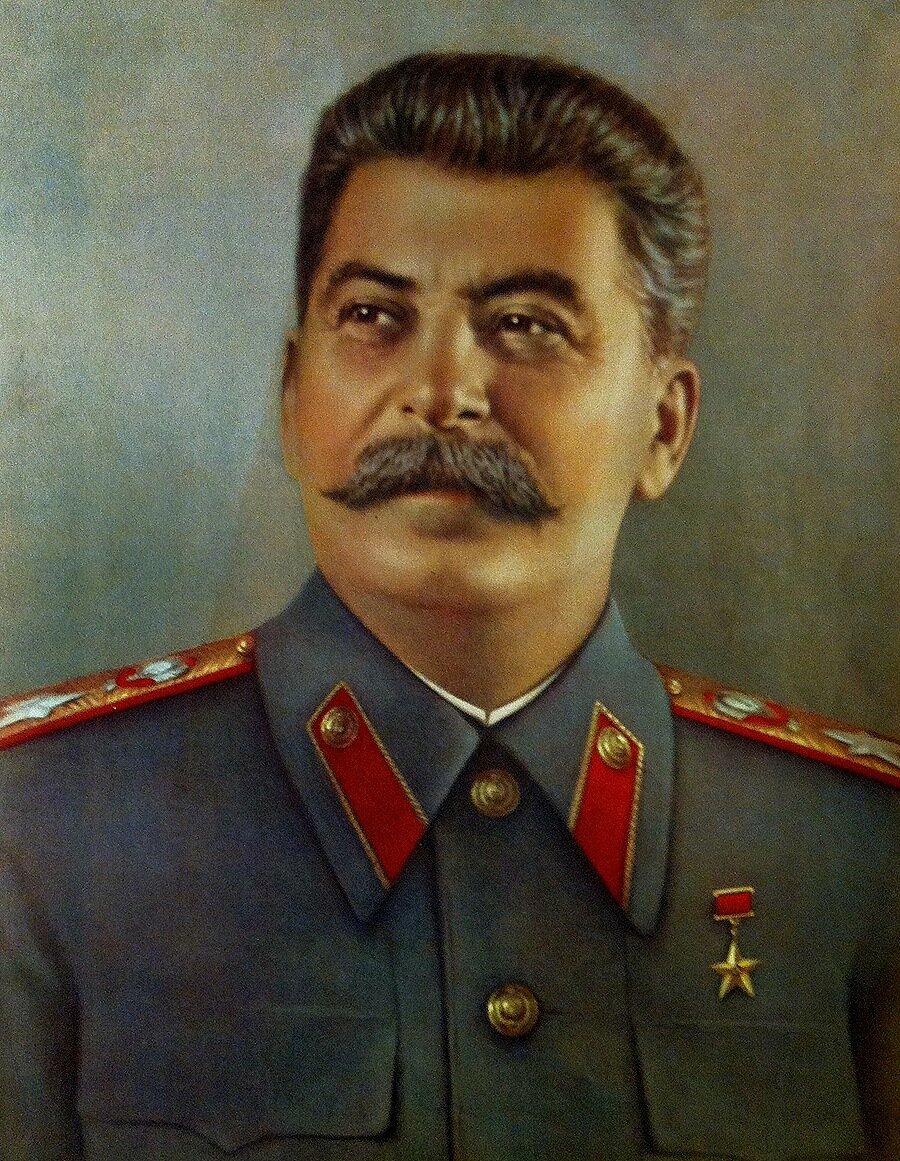 1.2.Сталин парадный портрет