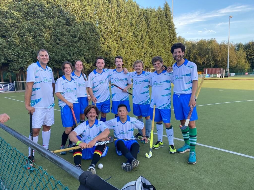 Просто у меня во рту капа