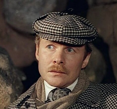 Виталий Соломин в роли Доктора Ватсона. Фото из сети.