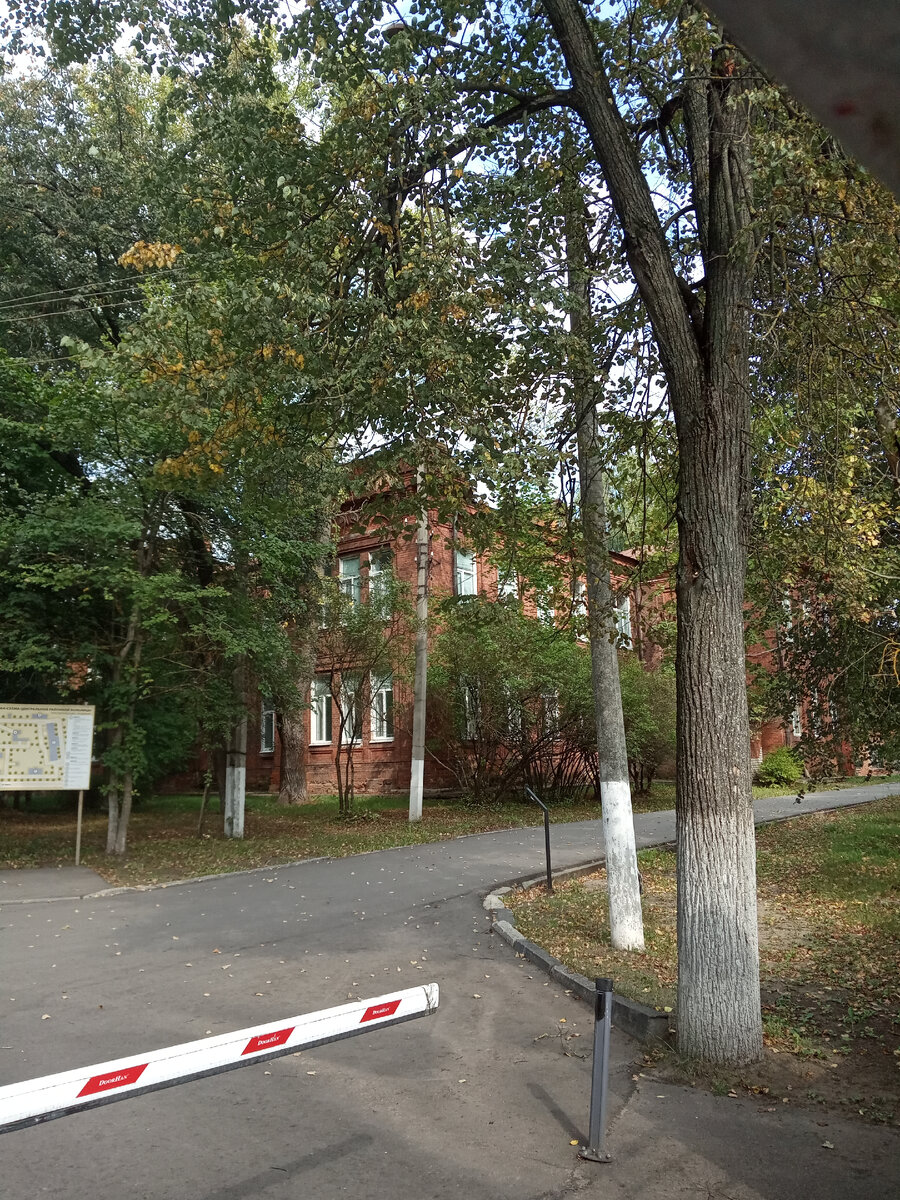 Фото автора: Терапевтический корпус больницы «Красный текстильщик», где я лежала с приобретенным в ходе лечения комбинированным пороком сердца