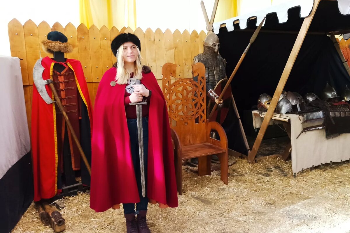 Меч совершенно не тяжёлый 