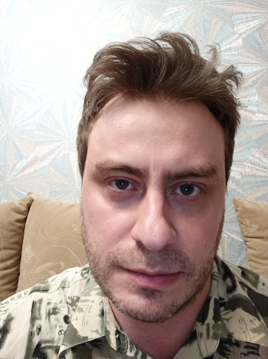 Это я на фотографии. Автор данного материала.