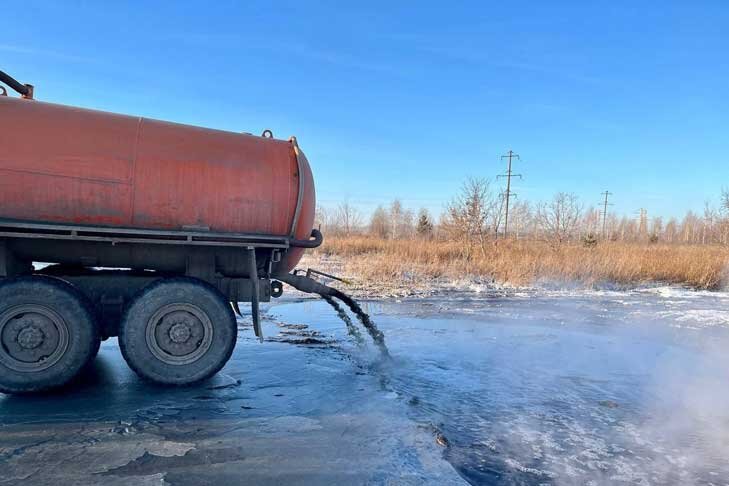    Двух нарушителей поймали в Верх-Тулинском сельсовете. Фото с личной страницы министра экологии Евгения Шестернина «ВКонтакте»