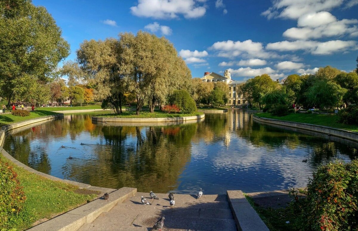 Скверы в питере. Юсуповский парк в Санкт-Петербурге. Юсупов сад Санкт-Петербург. Сад дворца Юсуповых в Санкт-Петербурге. СПБ Юсуповский парк.