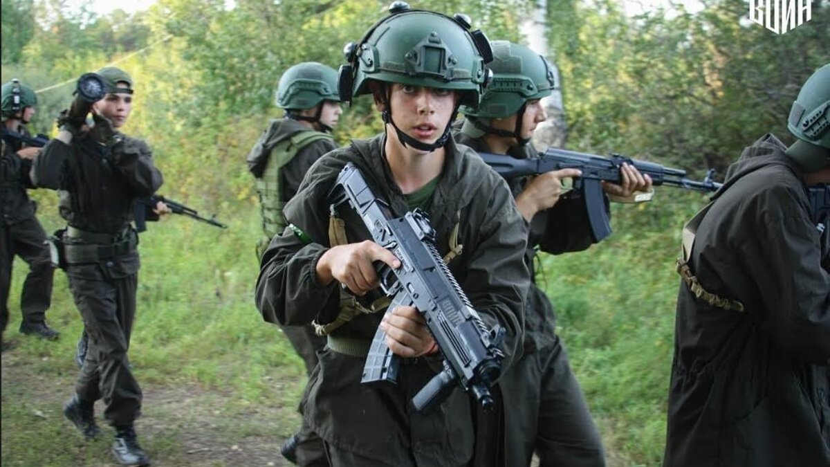     Большую часть времени дети провели на тренировках, а затем проверили свои навыки на практике в течение двух дней.