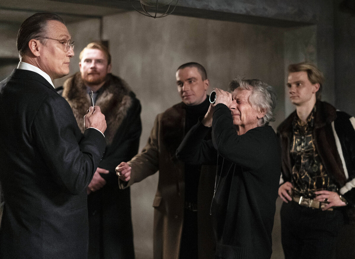    Режиссер Роман Поланкси на съемках фильма «Дворец»Eliseo Multimedia