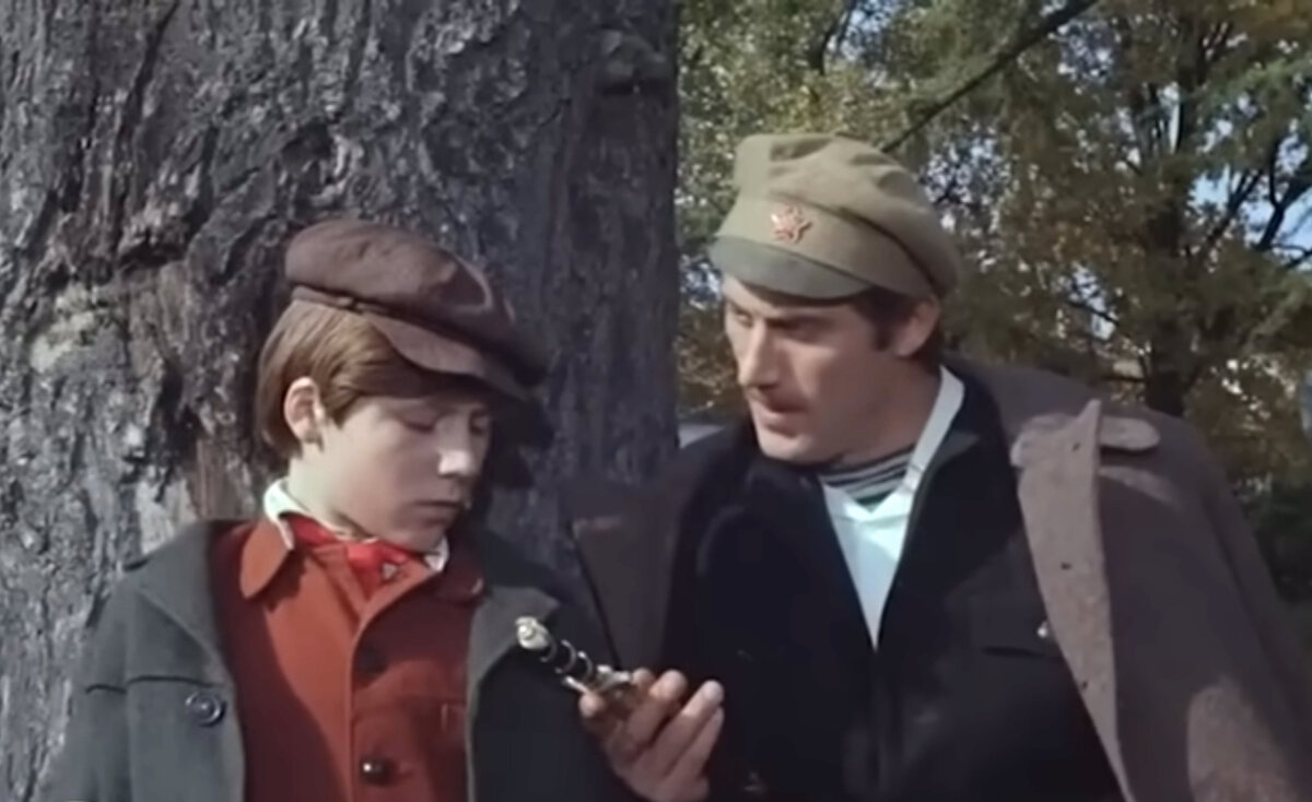 Кадр из кинофильма "Кортик", 1973 г., режиссер Николай Калинин, сценарист Анатолий Рыбаков, композитор Станислав Пожлаков (скриншот)