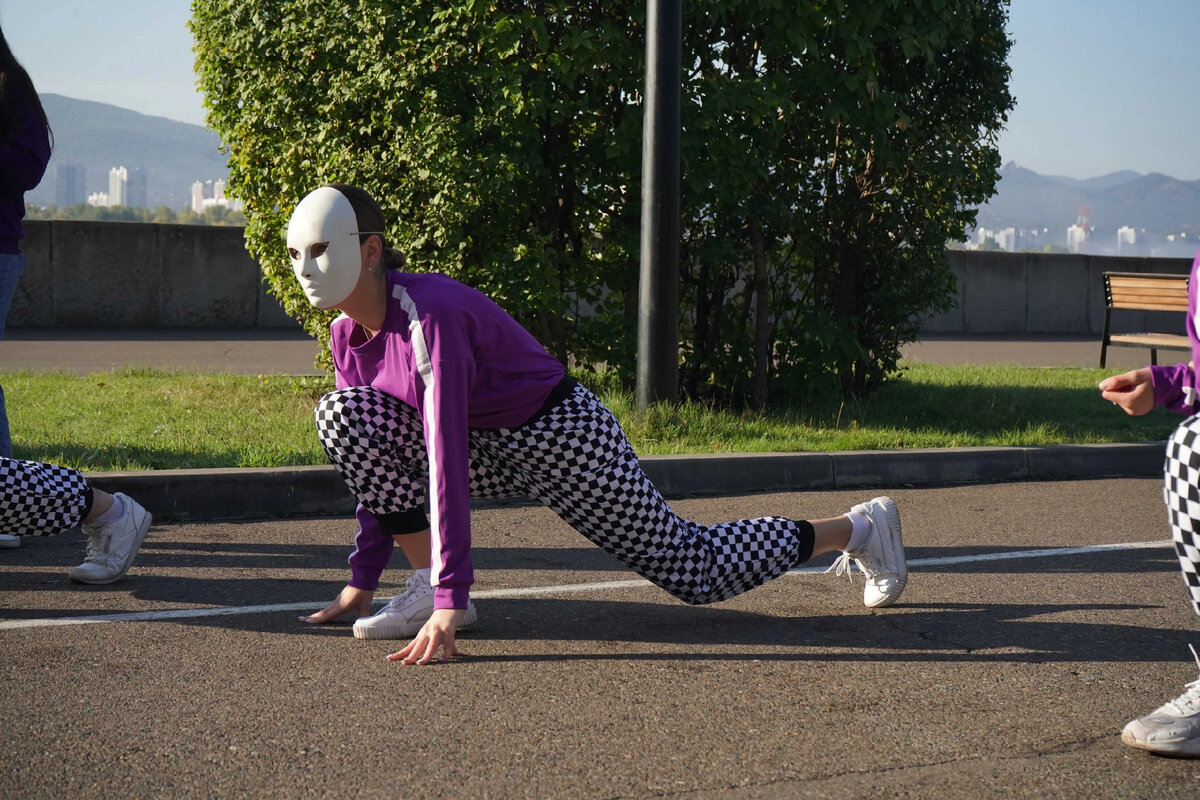  Шоу-группа «Dark Dynasty»