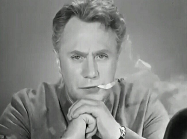 Кадр из фильма «Ошибка инженера Кочина» (1939). Скриншот.