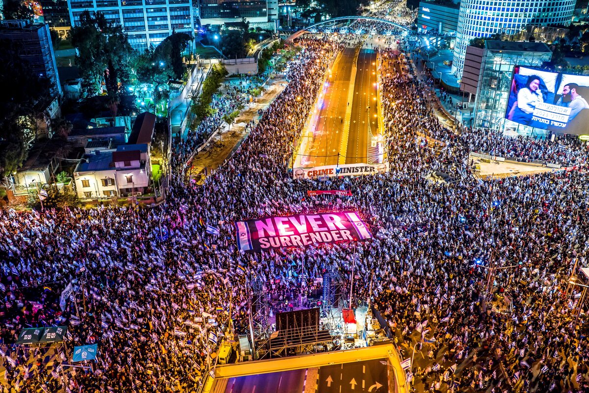 Протесты в Тель-Авиве из-за судебной реформы, март 2023 года. Фото: Reuters