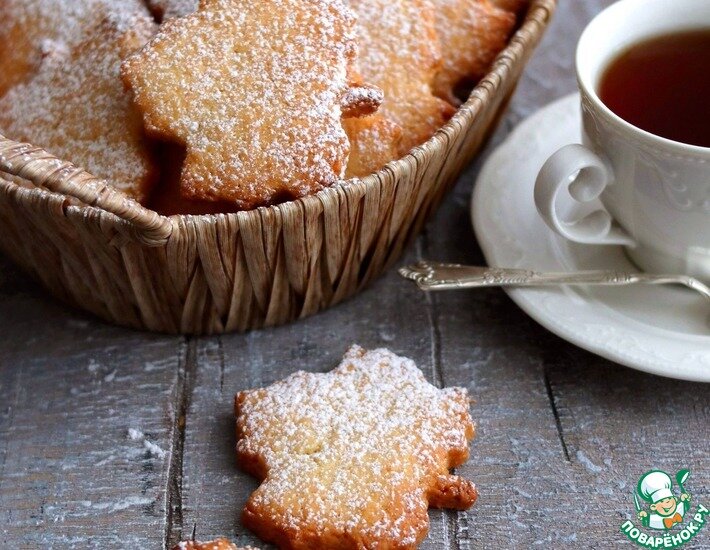 Простое в приготовлении, мягкое песочное печенье порадует ваших родных и близких за чашкой чая теплыми летними вечерами.