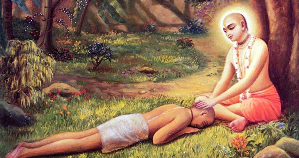 Посвящённый исцеляет руками Силой Энергии Жизни