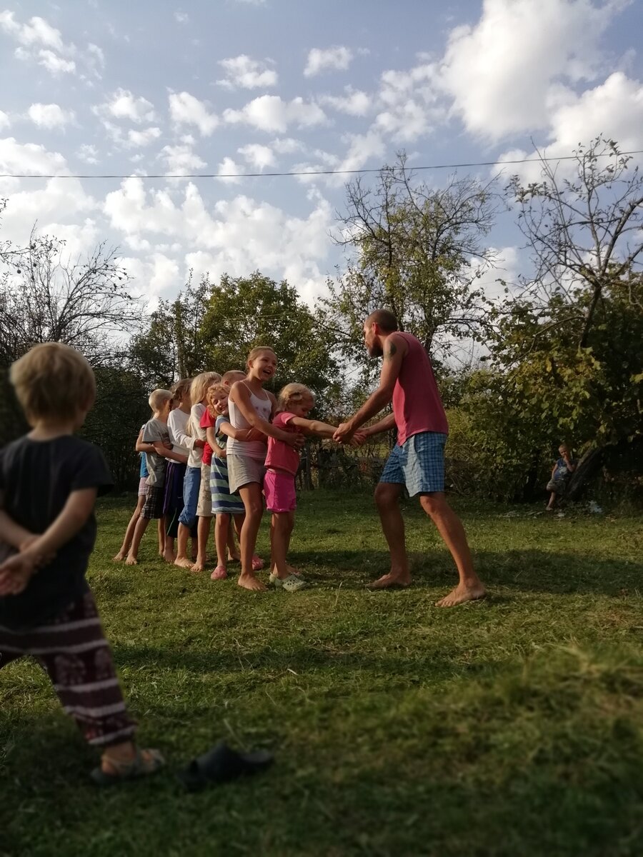 Игры с детьми