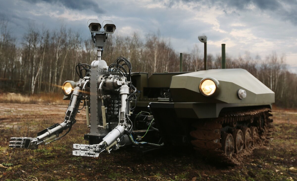  На фото из сети. Ходовые испытания гусеничной платформы "Маркер".