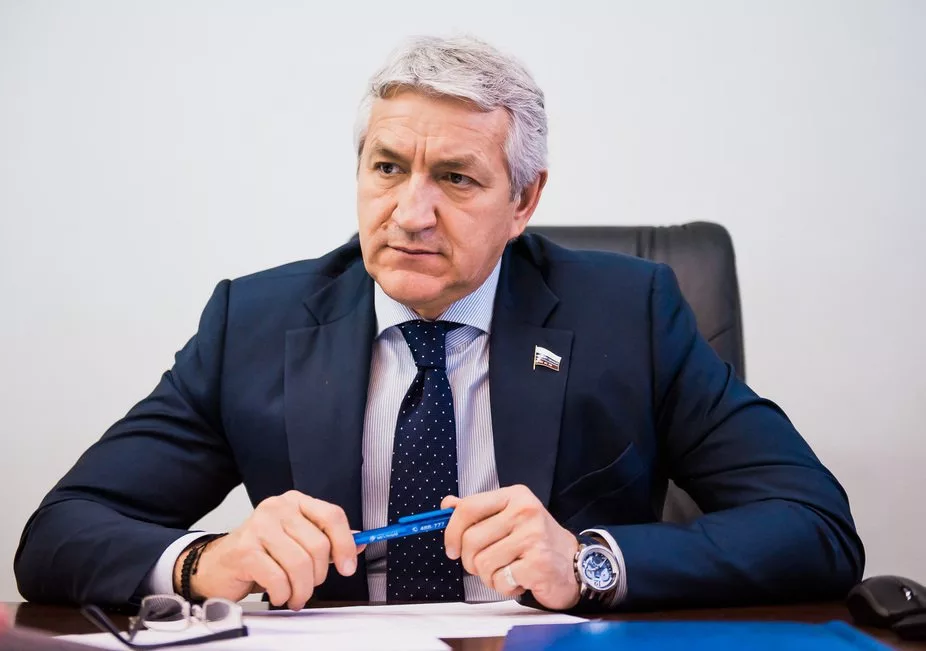 Леонид Огуль
