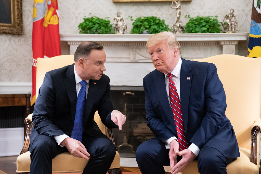 "Встреча президентов США и Польши" by The White House is licensed under CC PDM 1.0  